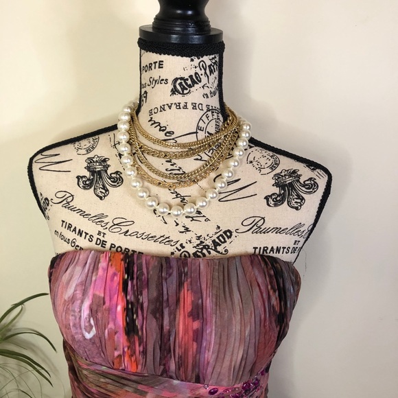 Cache Strapless Multicolor Dress with Ruffles - Picture 5 of 11